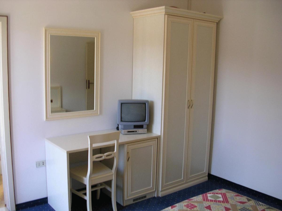 Hotel Rosalpina Riva del Garda Extérieur photo