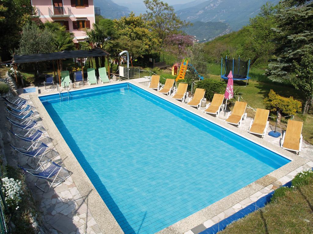 Hotel Rosalpina Riva del Garda Extérieur photo