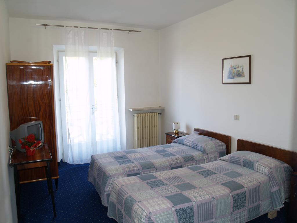 Hotel Rosalpina Riva del Garda Extérieur photo