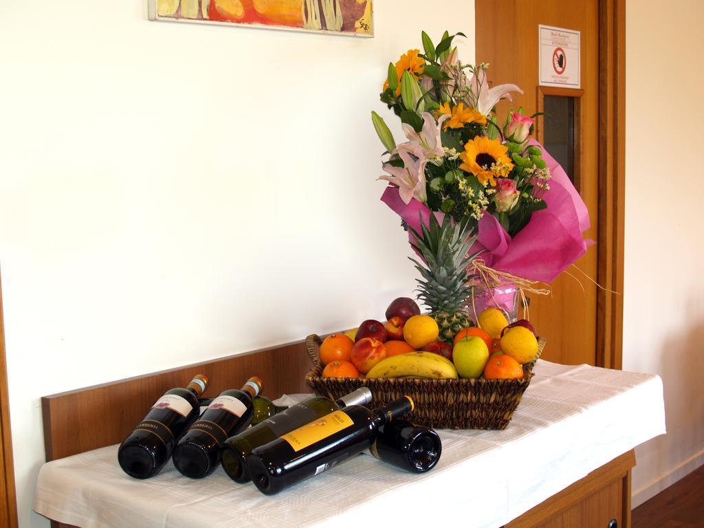 Hotel Rosalpina Riva del Garda Extérieur photo