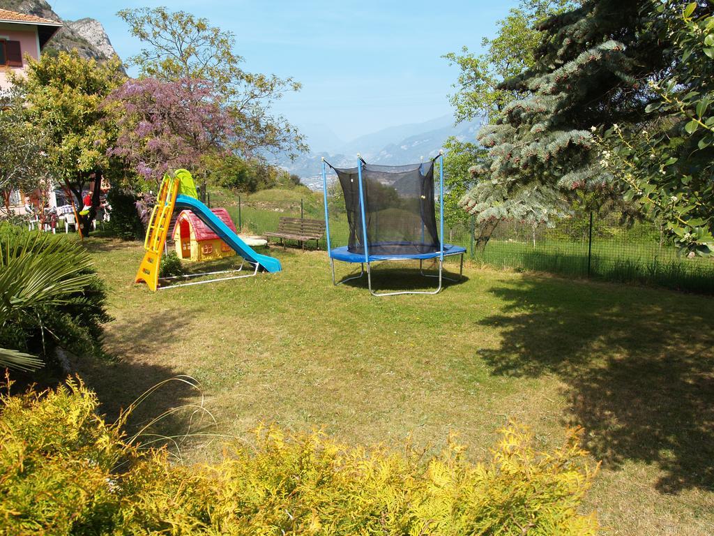 Hotel Rosalpina Riva del Garda Extérieur photo