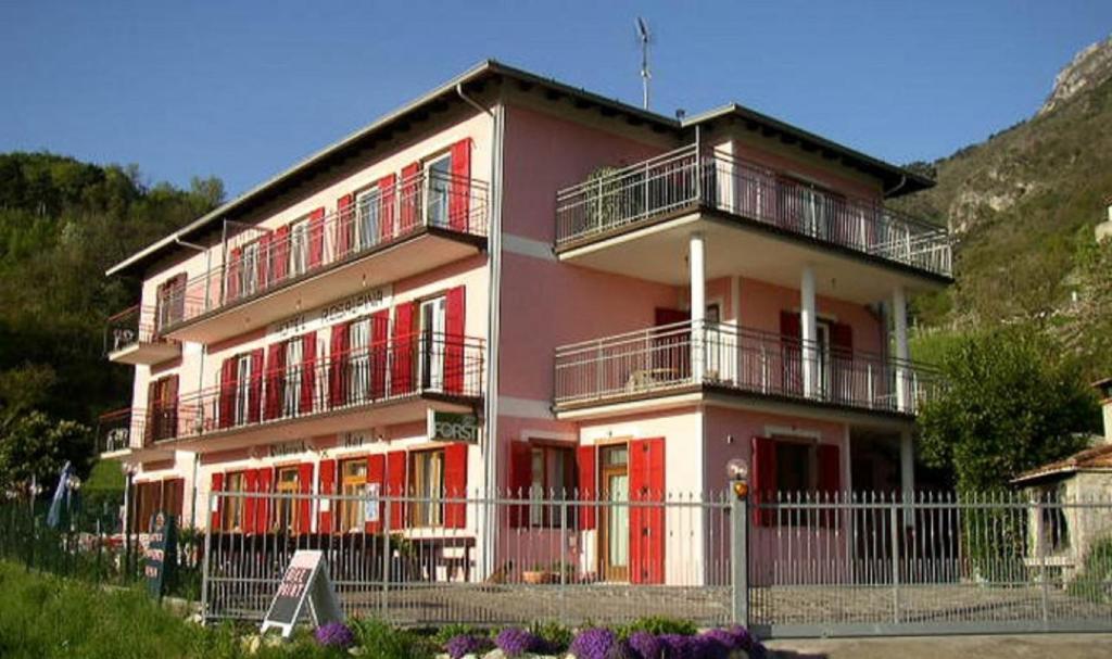 Hotel Rosalpina Riva del Garda Extérieur photo